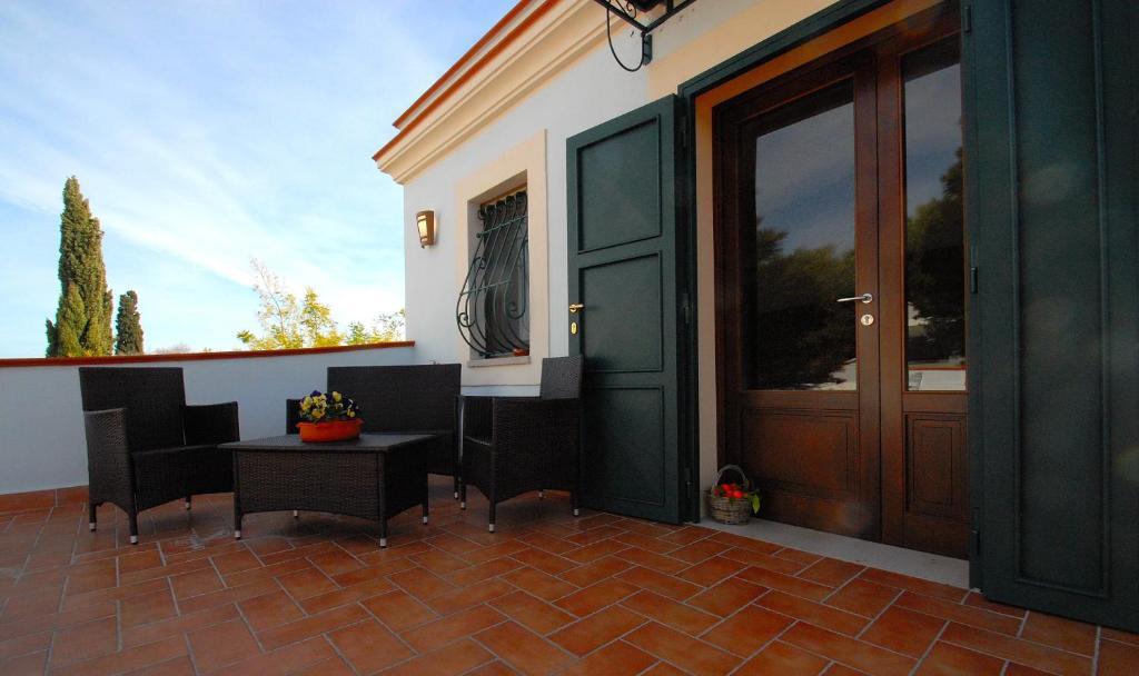 Il Giardino Del Te Hotel Barletta Room photo